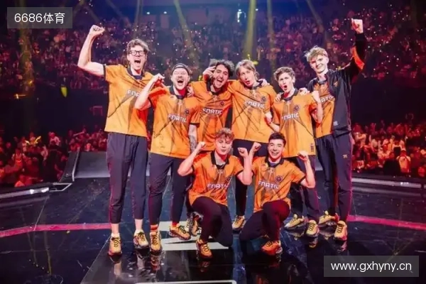 西德汇报:阿德耶米真正想去的俱乐部仅2家,为利物浦和皇马 西德汇报:阿德耶米真正想去的俱乐部仅2家,为利物浦和皇马