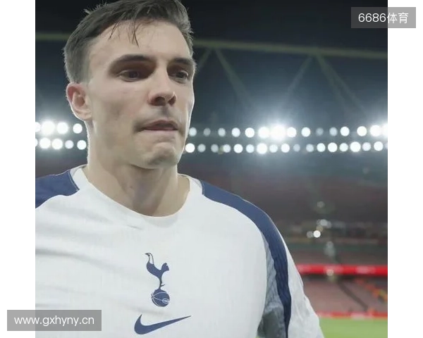 帕利尼亚：想对球迷们说声抱歉，我们辜负了他们的期待